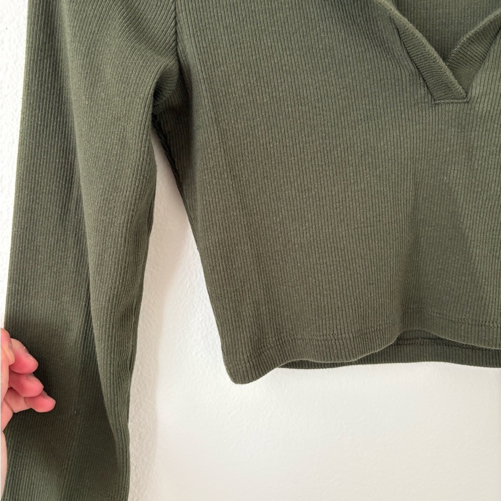 Zara Ribbed Army Green Long Sleeve Polo Crop Top Size Small - Picture 4 of 5
